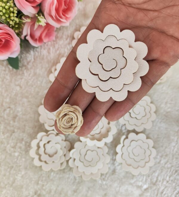 Aplique de Rosas <br>5,5 x 5,3 cm - Unidade <br> - Image 7
